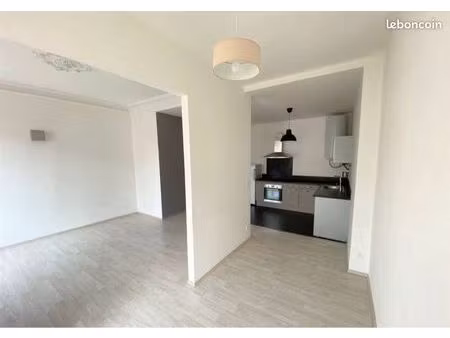 t1 de 49 m² refait à neuf