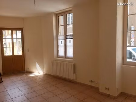 appartement t2 plein cœur de semur