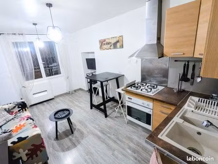 p2 meublé rue bigot refait à neuf