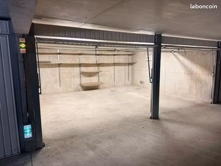 loue grand garage a septemes