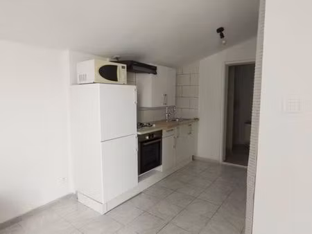 maisonnette indépendante meublée avec terrasse