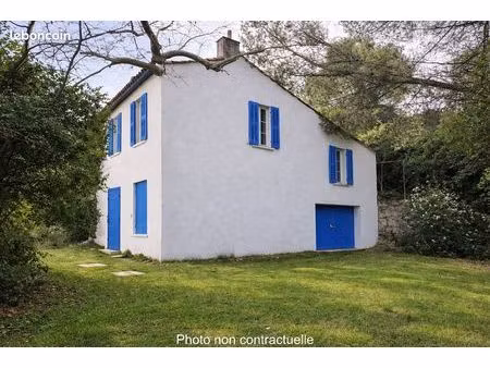 immeuble 4 pièces 175 m²