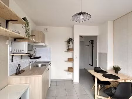 studio 1 pièce 16 m²