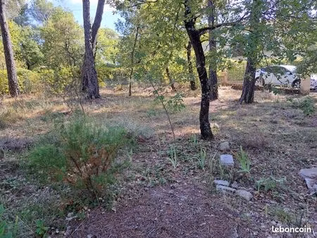 terrain 980 m² greasque