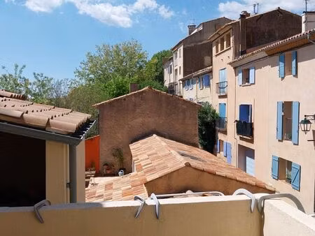 a vendre t2 proche du village