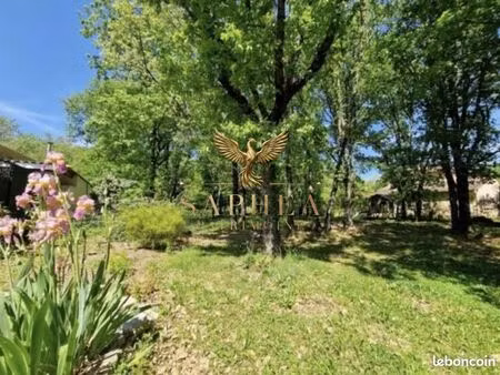 villa 4 pièces 90 m²