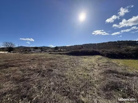 terrain 905 m² gardanne