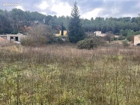 terrain 2 000 m² ventabren