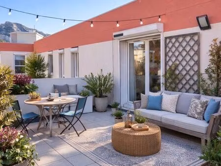 t3 dernier étage avec terrasse