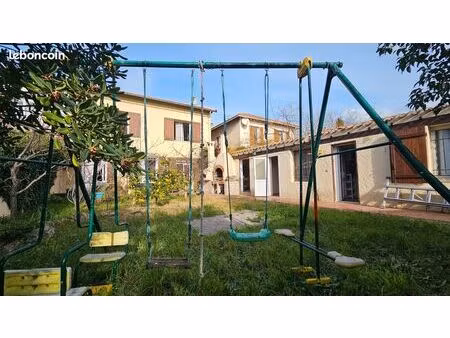 13011 : grande maison la pomme climatisée de 150 m2 avec dépendance et 4 parking voitures