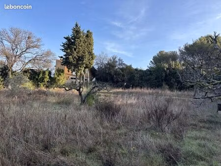 terrain 2 000 m² miramas