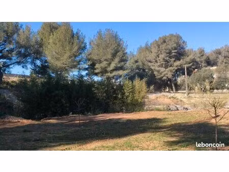 bureaux 145m2 parking 10 véhicules . cadre champêtre