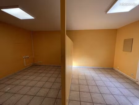 bureaux 42 m² la roque-d'anthéron