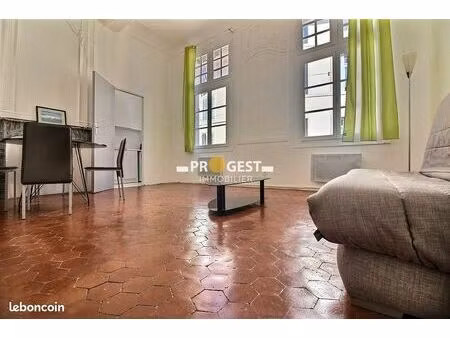 studio 1 pièce 35 m²