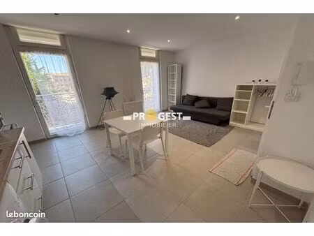 studio 1 pièce 22 m²