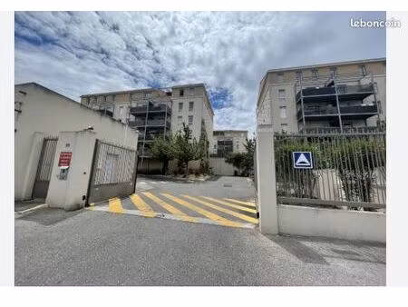 loue place de parking extérieure sécurisée résidence cap terre – marseille 12e