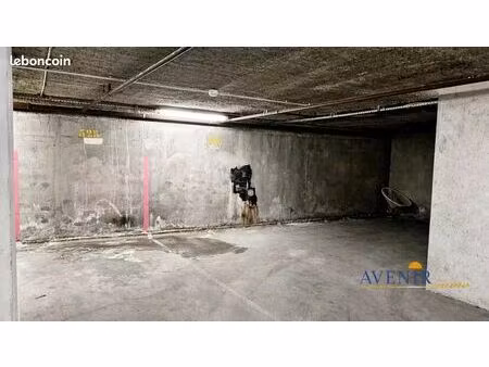 parking/box 30 m² marseille 6ème