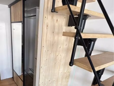 grand t2 neuf à la cale