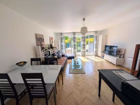appartement 82m2 en duplex de quatre pièces avec terrasse et jardin exposé sud/ouest  proc