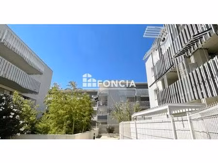 un type 1 avec extérieur  un garage.. et la ville à vos pieds !