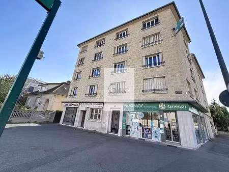 local loué – thiais t9 – 6 73 %