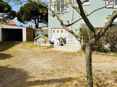 maison familiale 4 ch 1 bureau 2 garages jardin