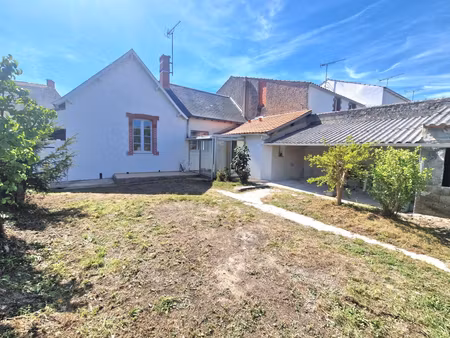 la garnache - 3 pièces -53 m² habitable - 238 m² de terrain