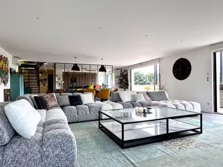 appartement de luxe de 170 m2 en vente brindas  france
