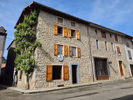 vente maison 5 pièces 114 m² à belesta (09300)  59 000 €