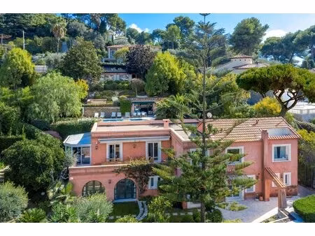 cannes californie – villa élégante avec vues panoramiques sweeping et résidences...