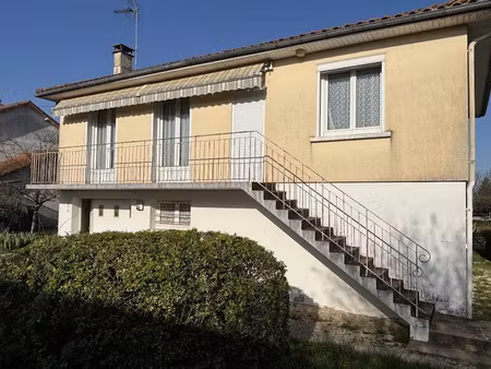 vente maison 6 pièces 87 m² à ruffec (16700)  107 350 €