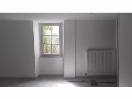 à tulle (19)  appartement de 62 m2 avec 2 chambres à louer