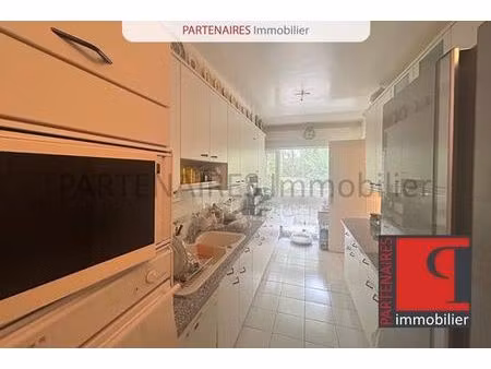 appartement de luxe 4 chambres en vente à le chesnay  france