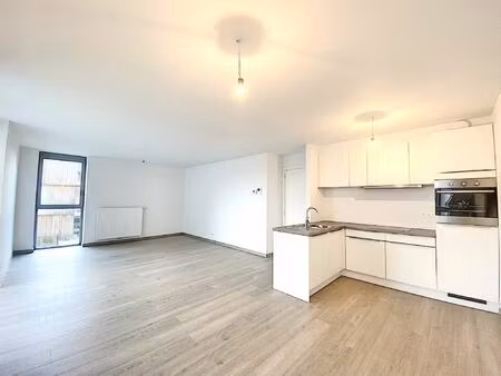 appartement te huur in sint-niklaas met 2 slaapkamers