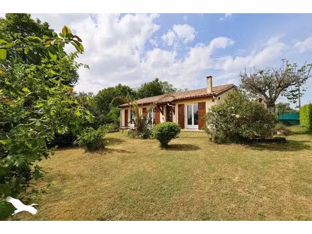 vente maison 4 pièces 90 m² à vélines (24230)  150 000 €