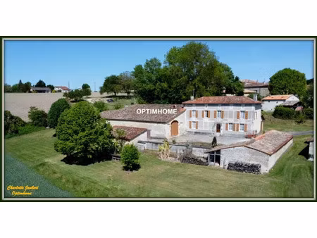 vente ferme 5 pièces 160 m² à barbezieux-saint-hilaire (16300)  177 000 €