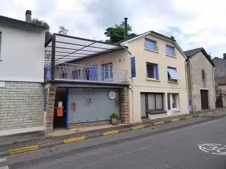 vente maison 5 pièces 137 m² à latronquière (46210)  120 000 €