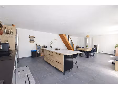 vente maison 4 pièces 124 m² à cressé (17160)  152 500 €