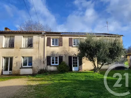 vente maison 5 pièces 144 m² à saint-césaire (17770)  178 000 €