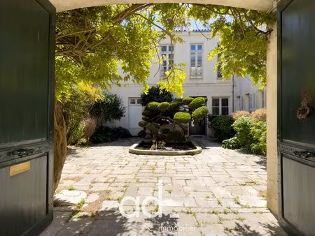 location local professionnel 290m² la rochelle 17000