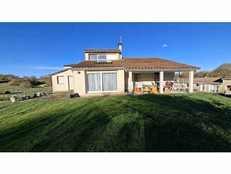 vente maison 5 pièces 120 m² à gramat (46500)  195 000 €