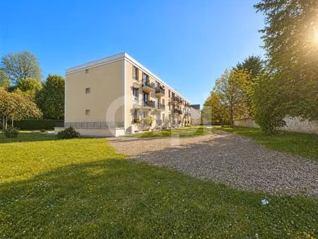 appartement au calme sans vis-à-vis lumineux avec balcon