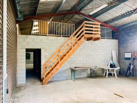 immeuble 165 m² magescq