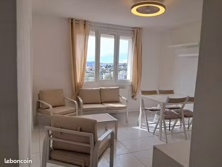 beau t3 à vendre quartier la delorme vue mer