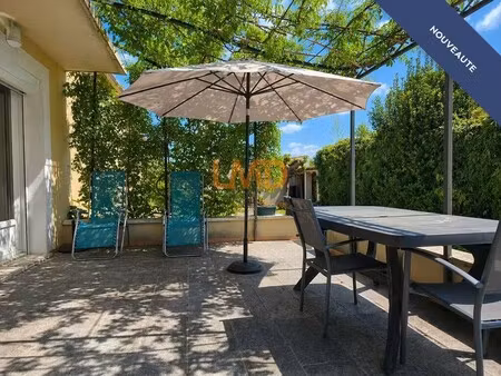 maison de luxe à vendre à l'isle-sur-la-sorgue : 705 000 € | 126m²