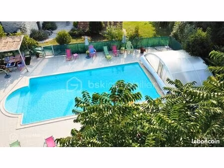 gîte 20 pièces 390 m²