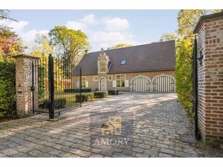 karaktervolle villa met uitzonderlijke tuin op toplocatie!