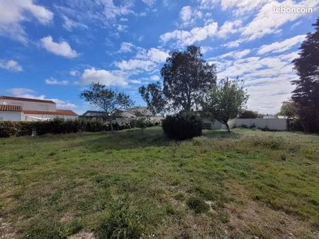 terrain 600 m² vaux sur mer