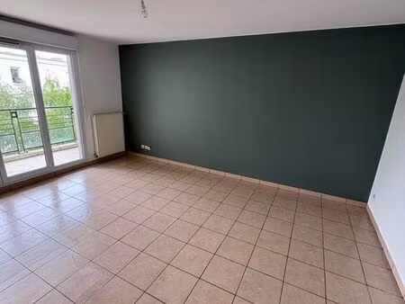 t3 dans résidence de standing