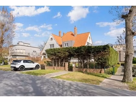 halfopen kustvilla – koninginnenlaan 113  sint-idesbald